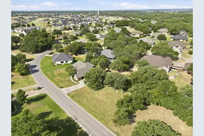 7012 Westover Drive, Granbury, TX 76049 - Photo 9