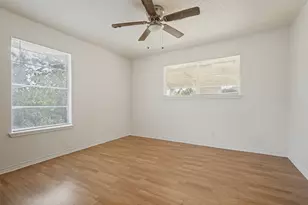 610 S Rike St, Farmersville, TX 75442 - Photo 5