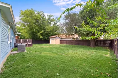 3202 Mitchell Street, Greenville, TX 75402 - Photo 15