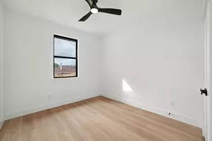 1636 W Wintergreen Rd, Lancaster, TX 75134 - Photo 21