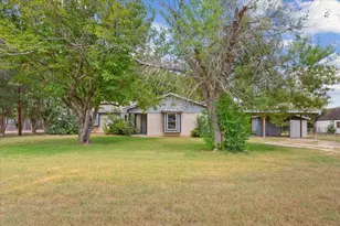 901 S Old Temple Rd, Lorena, TX 76655 - Photo 3