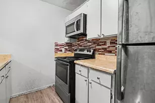 104 N Heights Dr, Crowley, TX 76036 - Photo 7