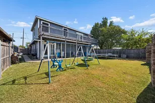 1316 Cy Blackburn Cir, Dallas, TX 75217 - Photo 17