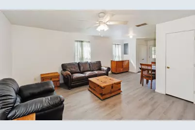 304 Missouri Street, Bowie, TX 76230 - Photo 7