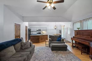 341 Frederick Cir, Flint, TX 75762 - Photo 17