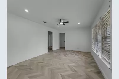 219 W Taylor Street, Sherman, TX 75092 - Photo 3