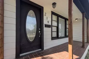219 W Taylor St, Sherman, TX 75092 - Photo 1
