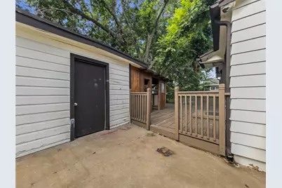 219 W Taylor Street, Sherman, TX 75092 - Photo 17