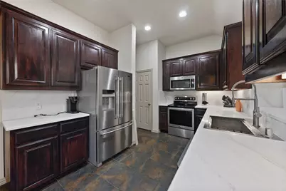 10232 Olivia Drive, McKinney, TX 75072 - Photo 9