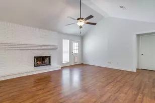 111 Bentley Dr, Joshua, TX 76058 - Photo 3