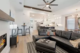 1805 Nomas St, Dallas, TX 75212 - Photo 5
