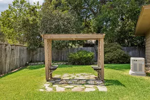 3566 Princess Ln, Dallas, TX 75229 - Photo 31