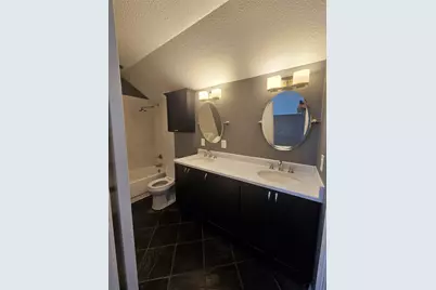 2066 Embassy Way, Carrollton, TX 75006 - Photo 15