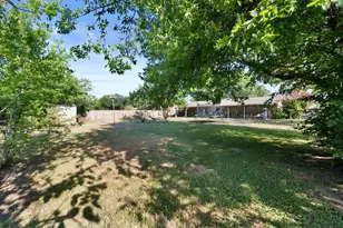 419 Carol Ave, Corsicana, TX 75110 - Photo 23