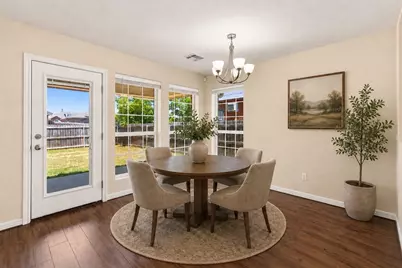 204 Raven Ridge Court, Lacy Lakeview, TX 76705 - Photo 5