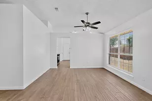 5205 Livermore Dr, Arlington, TX 76017 - Photo 9