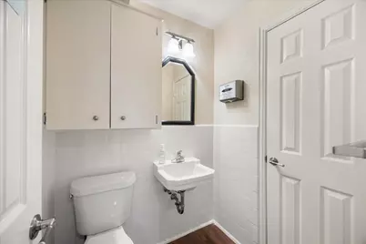 310 W Bluff Street, Granbury, TX 76048 - Photo 5
