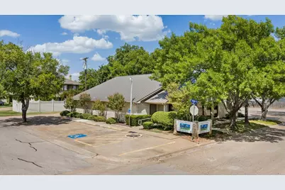310 W Bluff Street, Granbury, TX 76048 - Photo 1
