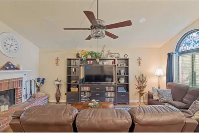 2910 Spinner Lane, Grand Prairie, TX 75052 - Photo 5