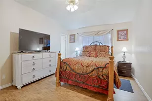 2910 Spinner Ln, Grand Prairie, TX 75052 - Photo 15