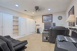 2910 Spinner Ln, Grand Prairie, TX 75052 - Photo 21