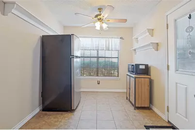 2910 Spinner Lane, Grand Prairie, TX 75052 - Photo 11