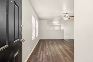 1132 Boxwood Dr, Crowley, TX 76036 - Photo 5