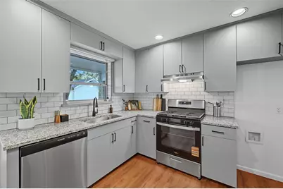 1310 W Cedar Street, Arlington, TX 76012 - Photo 3