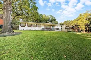 1310 W Cedar St, Arlington, TX 76012 - Photo 1