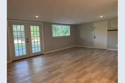 926 Calaveras Street, Graham, TX 76450 - Photo 7