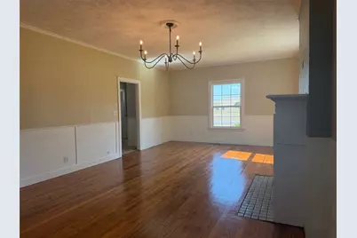 926 Calaveras Street, Graham, TX 76450 - Photo 3