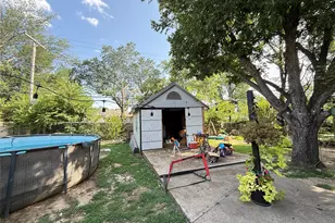 7508 S College Cir, North Richland Hills, TX 76180 - Photo 13