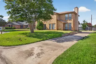 5719 Red Cactus Ct, Arlington, TX 76017 - Photo 1