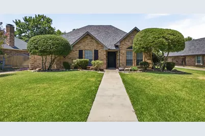 11 Edgemere Drive, Trophy Club, TX 76262 - Photo 1