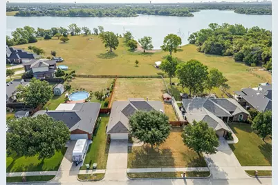 408 Hardwicke Lane, Little Elm, TX 75068 - Photo 3