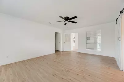 10823 Meadowcliff Lane, Dallas, TX 75238 - Photo 25