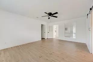 10823 Meadowcliff Ln, Dallas, TX 75238 - Photo 25