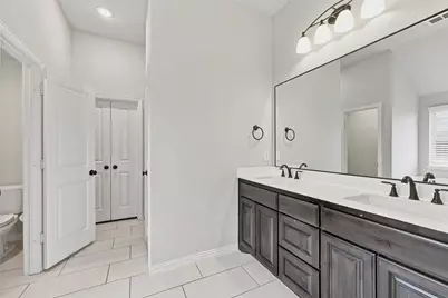 632 Steerman Court, Saginaw, TX 76179 - Photo 13