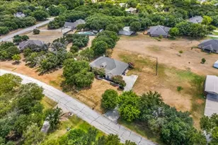 4031 Tortoise Ln, Fort Worth, TX 76135 - Photo 33