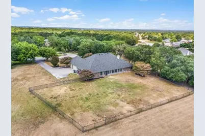 4031 Tortoise Lane, Fort Worth, TX 76135 - Photo 35