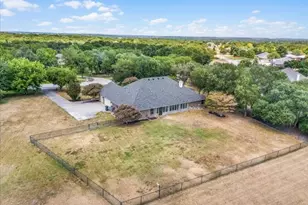 4031 Tortoise Ln, Fort Worth, TX 76135 - Photo 35