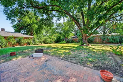 901 Lake Charles Avenue, Fort Worth, TX 76103 - Photo 17