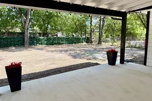 633 Cimarron Trce, Grand Prairie, TX 75051 - Photo 13