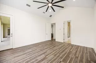 2184 Middlewood Cir, Granbury, TX 76049 - Photo 11