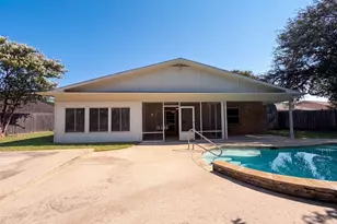 1713 Steinburg Ln, Fort Worth, TX 76134 - Photo 5