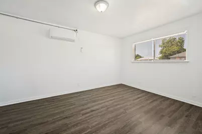 2701 Hemphill Street #206, Fort Worth, TX 76110 - Photo 3