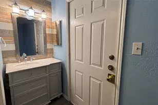 2301 Basil Dr, Arlington, TX 76006 - Photo 11