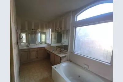 1108 Kensington Drive, DeSoto, TX 75115 - Photo 11