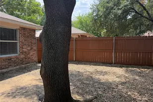 1007 Shaw St, Dallas, TX 75212 - Photo 27