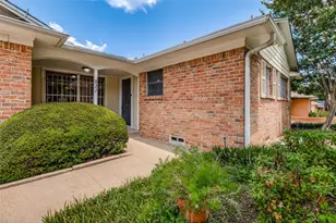 827 Oak Forest Dr, Dallas, TX 75232 - Photo 3